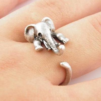 Retro Adjustable Elephant Animal Wrap Ring Silver Color